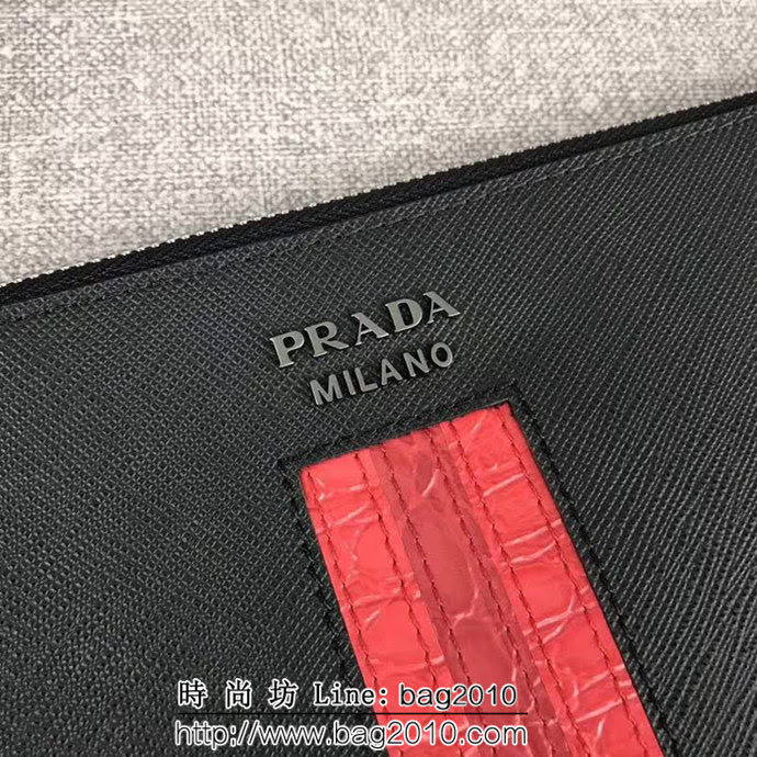 PRADA普拉達 專櫃最新款 限量版 十字紋牛皮 男士手包 2NG005 DD1898